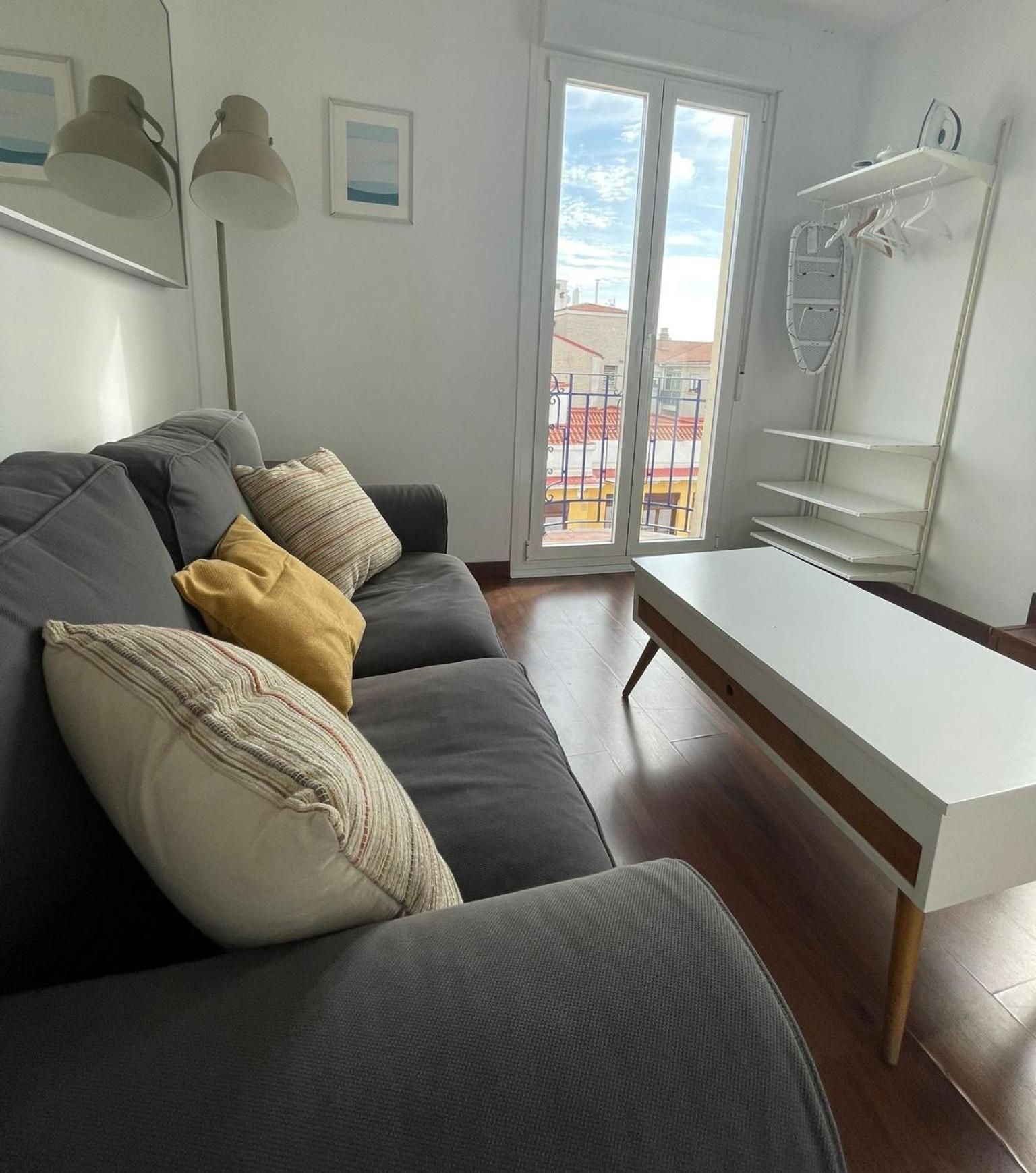 Homestay Estudio Con Terraza Ibizaretiro Ii *