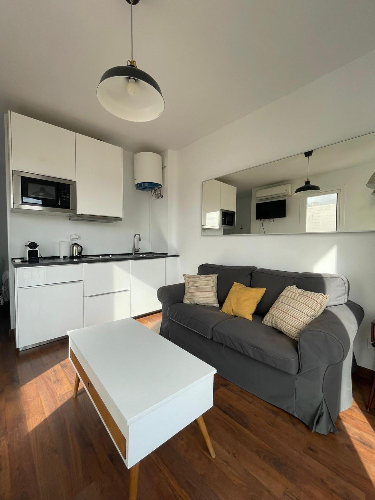 Estudio Con Terraza Ibizaretiro Ii Homestay Madrid