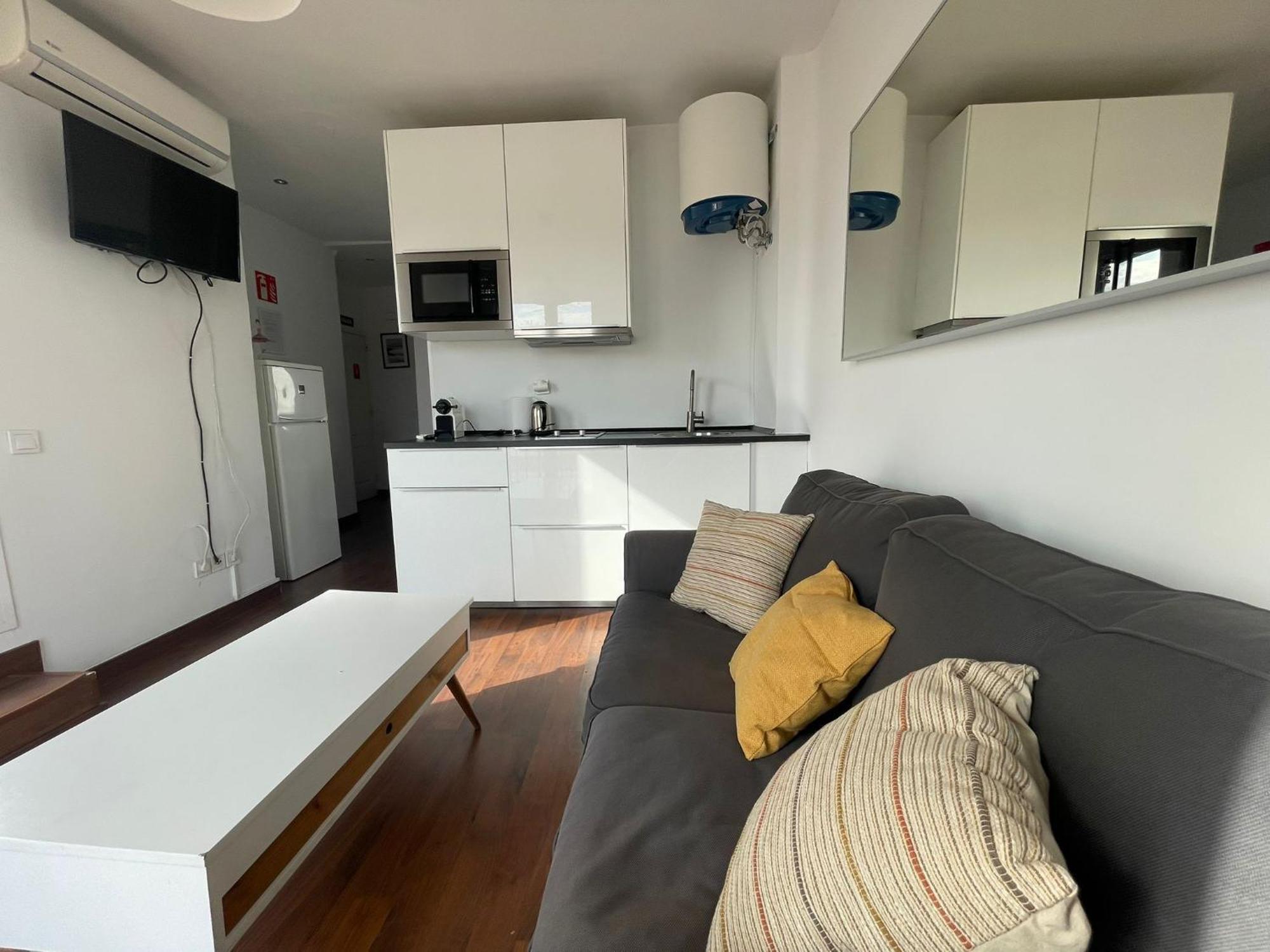 Homestay Estudio Con Terraza Ibizaretiro Ii Madrid