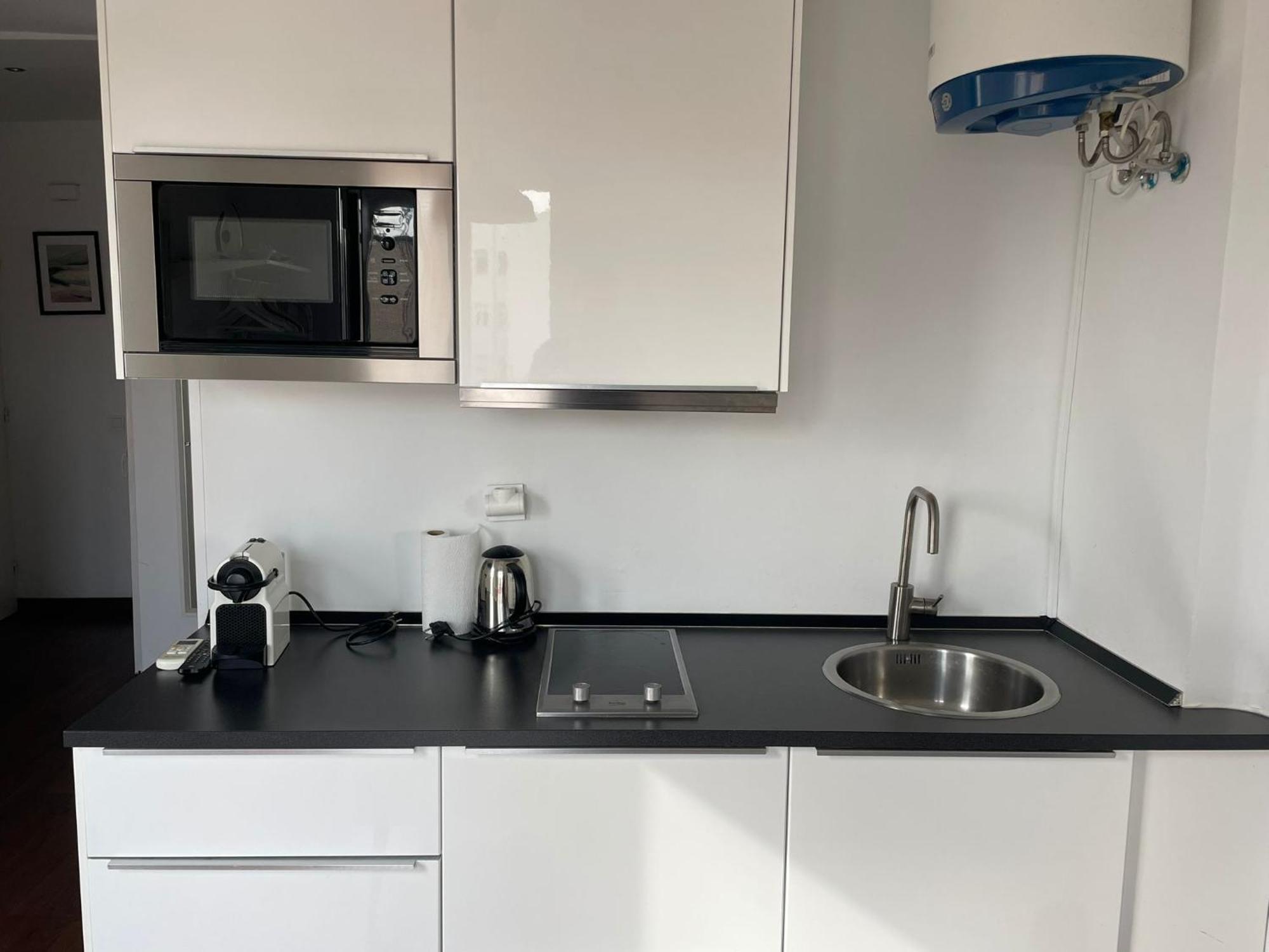 Estudio Con Terraza Ibizaretiro Ii Madrid